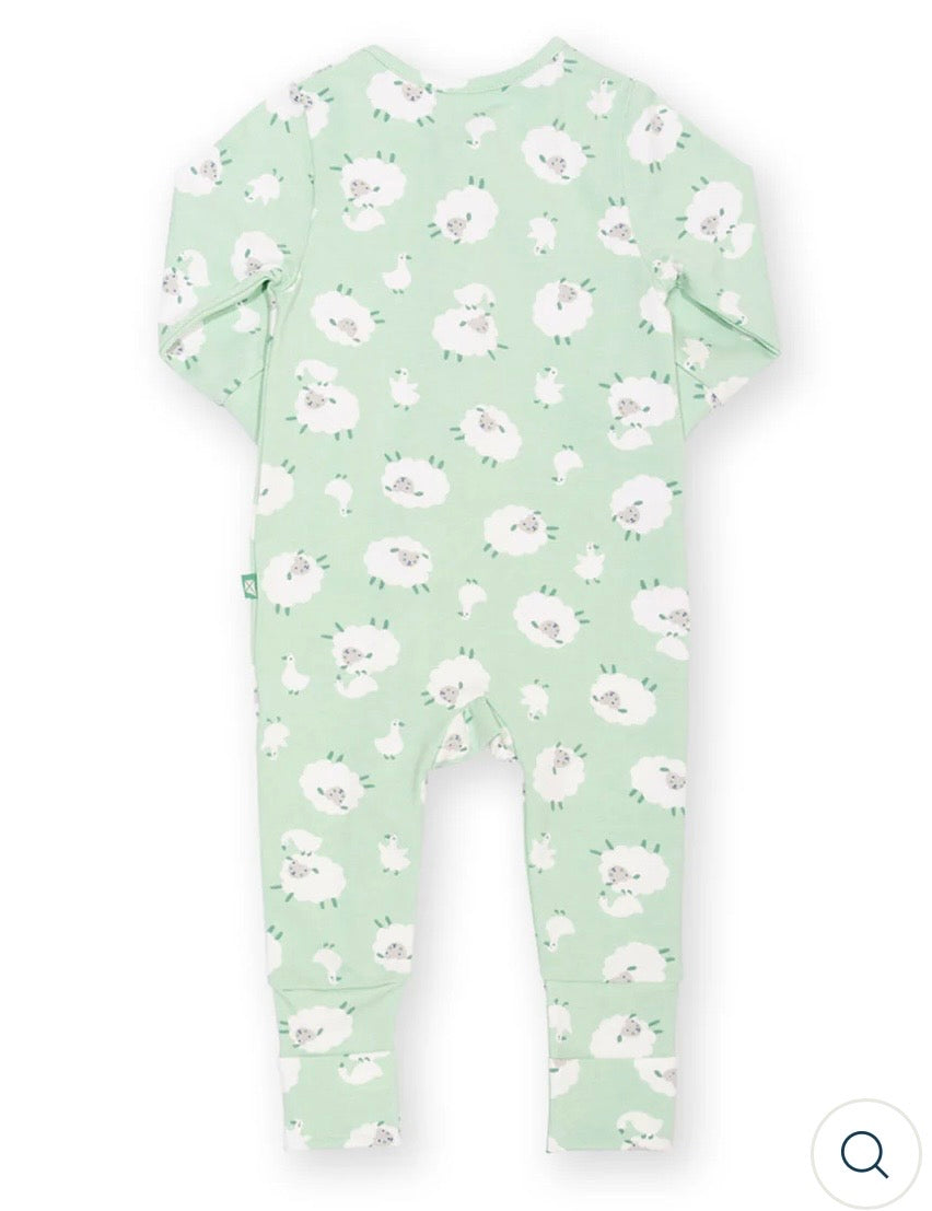 Featuring a neck to toe zip opening means that nappy changes couldn't be easier!