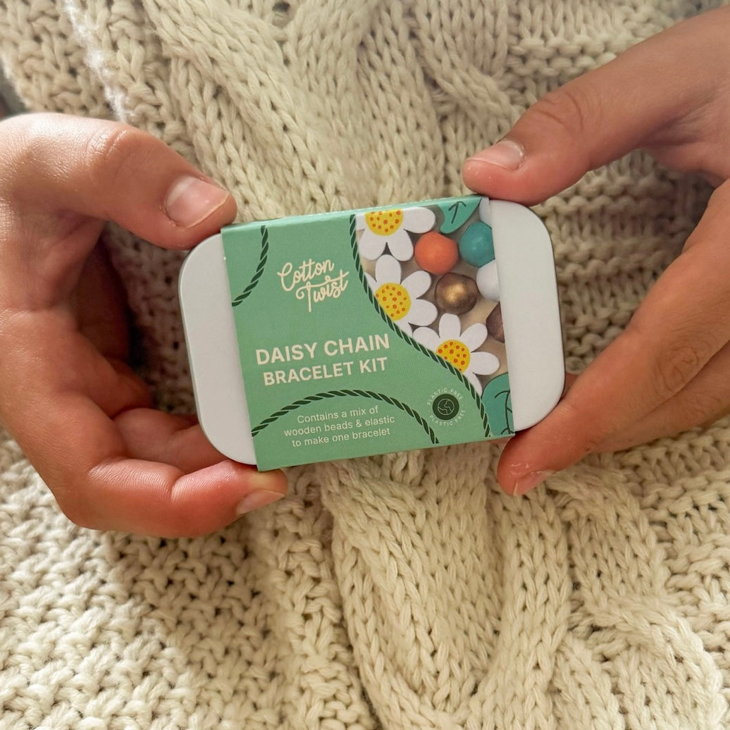 Make Your Own Daisy Bracelet