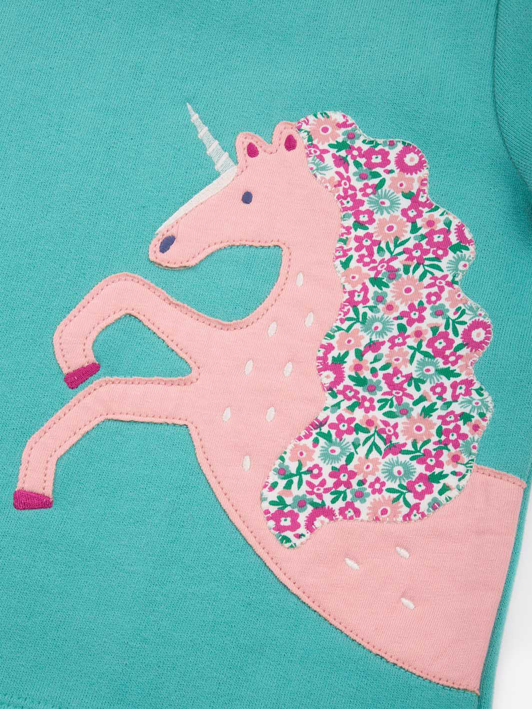Close up of our Merhorse Sweatshirt
Super soft and cosy for children in the winter season 