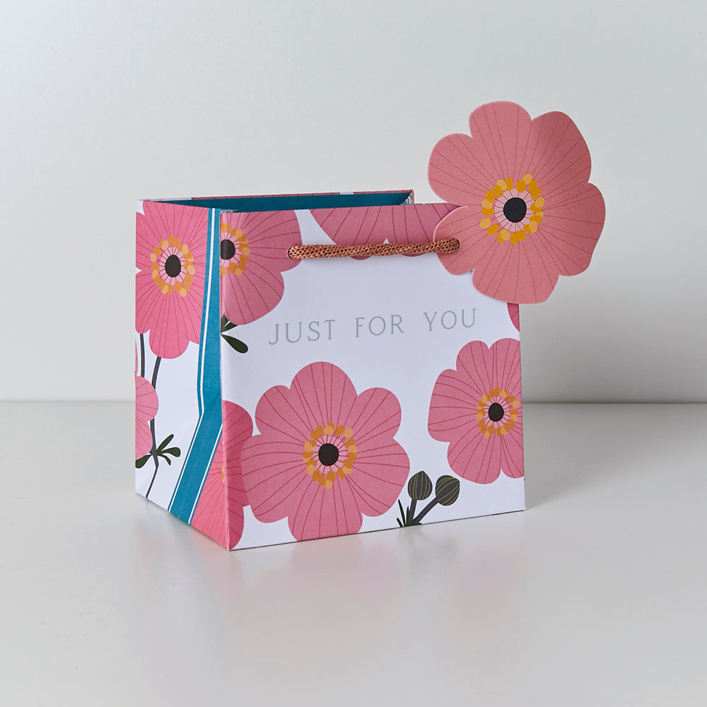 Small gift bag with pink cosmos 