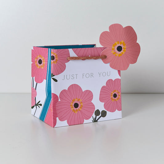 Small gift bag with pink cosmos 