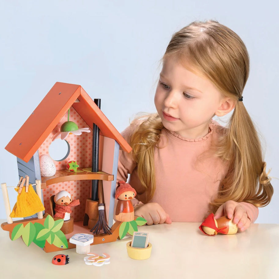 Child playing with our wooden Robins Nest Box play set
Made from sustainable wood 